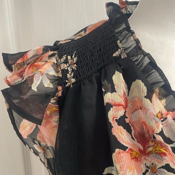 Cece Lava Flower on Black Flutter Sleeve Blouse Chiffon Lined Ruffles Size XS - Picture 8 of 12